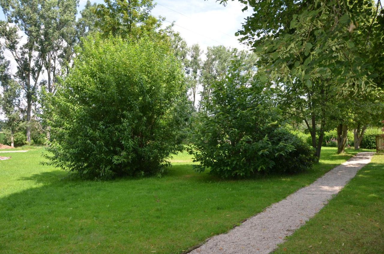 Grosshartmannsdorf Teichcampホステル エクステリア 写真